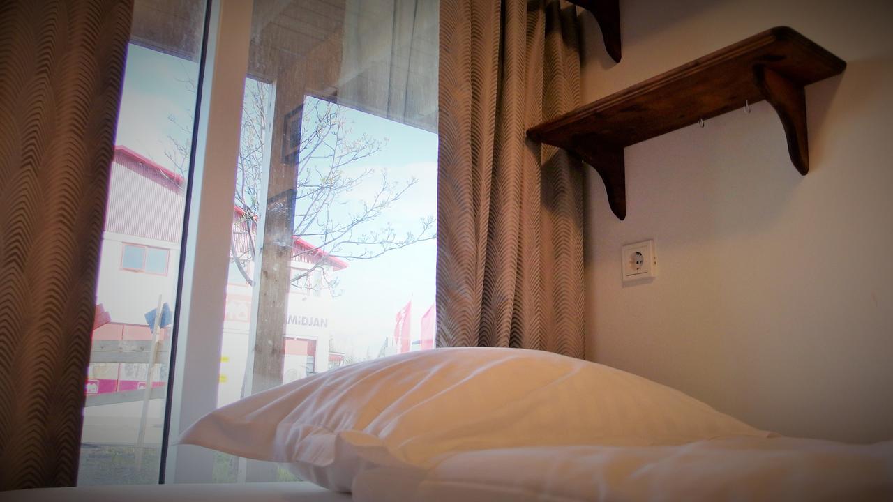 Husavik Hostel 외부 사진